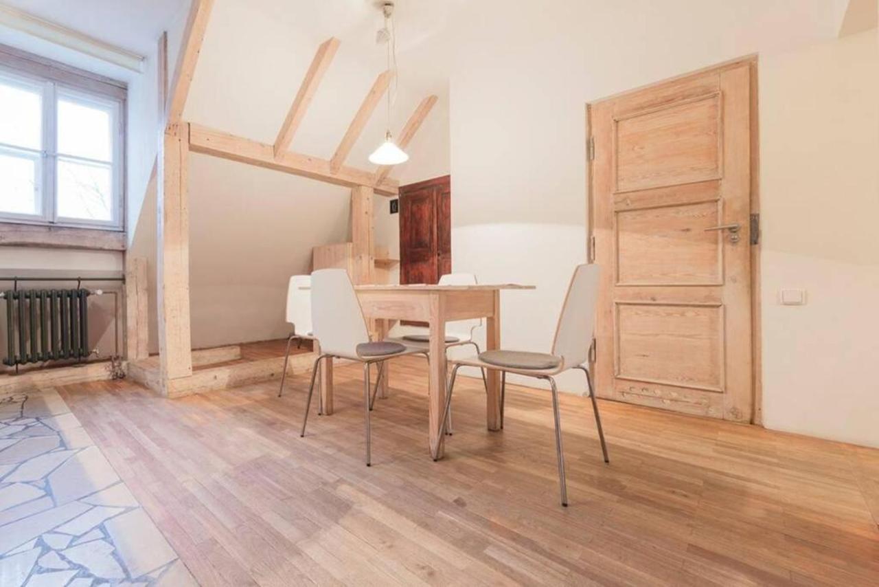 Snug Apartment In A Tenement House - Old Town - F50/5 Warschau Buitenkant foto
