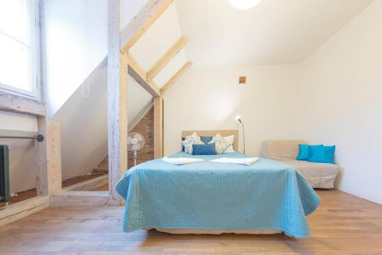 Snug Apartment In A Tenement House - Old Town - F50/5 Warschau Buitenkant foto